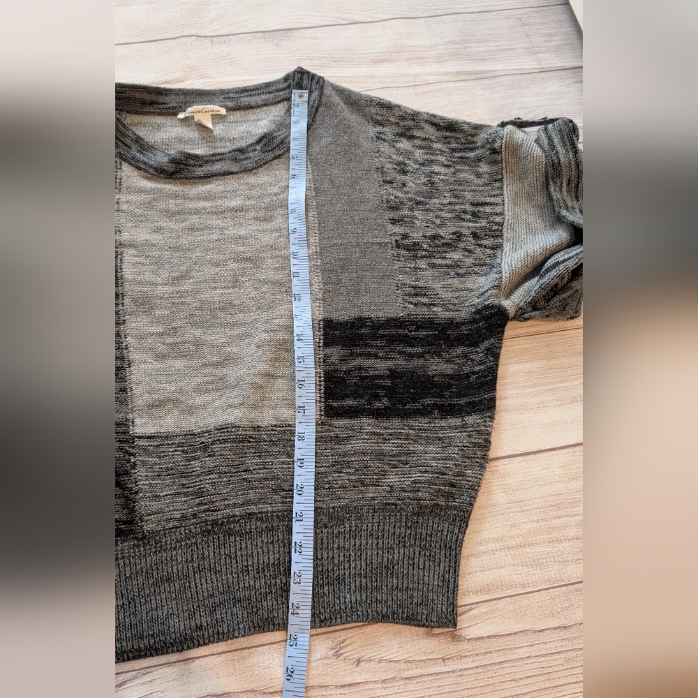 Kenneth Cole New York Short Sleeve Black And Grey Neutral Sweater. Size Medium - Picture 5 of 13